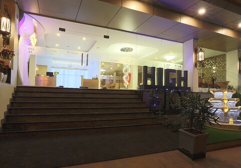 Premier Suites (A Unit of PN Prism Hospitality Services LLP)