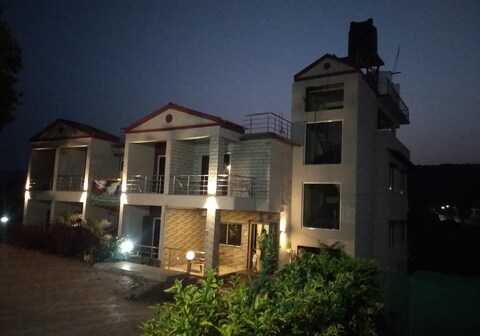 Dhanashree Residency Farm Stay | Rooms & Caretaker
