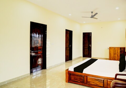 Super Hotel O Godavari Lawn