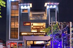 Townhouse Kali Ghat Prayagraj Formerly Ramesh Palace, Prayagraj Townhouse Kali Ghat Prayagraj Formerly Ramesh Palace, Prayagraj