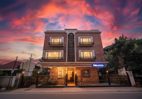 FabHotel Mumbai Corporate rooms JB Nagar - Nr. Airport