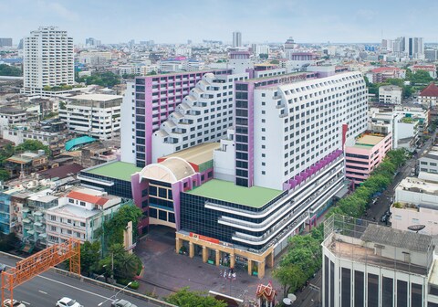 Twin Towers Hotel Bangkok