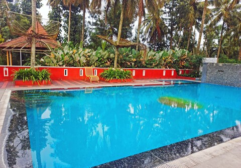 Relax Inn Holiday Resort