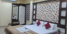 SHRI HARI HOTEL, Amravati SHRI HARI HOTEL, Amravati