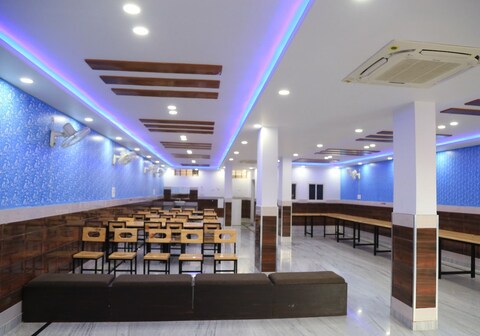 SAMRAT HOTEL AND RESTAURANT