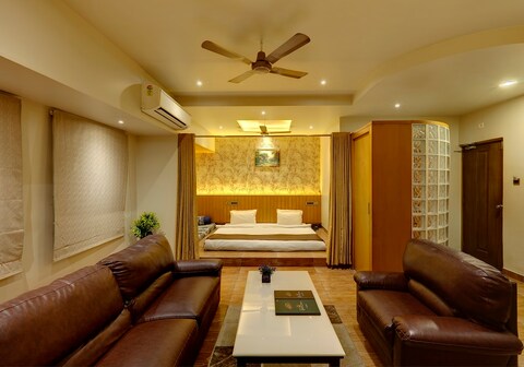 Hotel Orient Crown