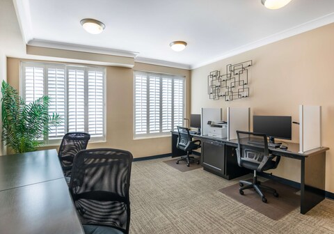 Best Western Plus Avita Suites