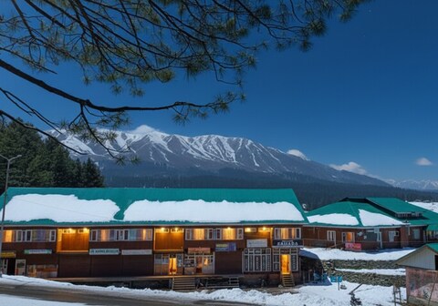 Gulmarg Sahara Hotel