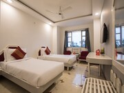 OYO Flagship 140 Amaltas AB Road, Indore OYO Flagship 140 Amaltas AB Road, Indore