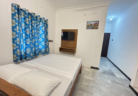 THE KAYA AIRPORT NEST