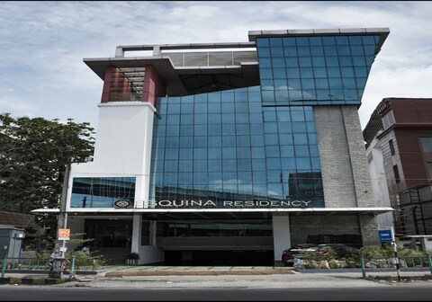 Esquina Residency