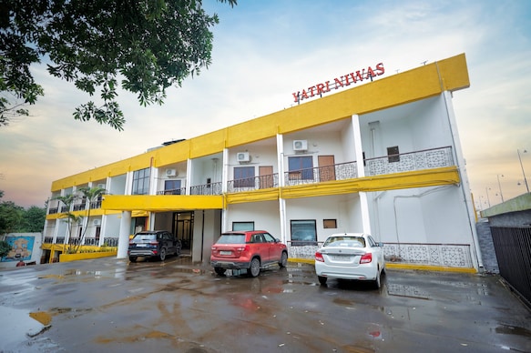 Yatri Niwas
