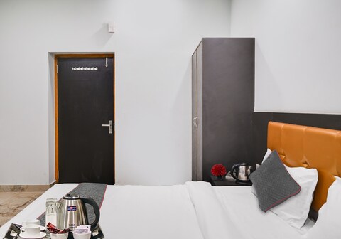 Townhouse OAK Hotel Ar Ganges Premium