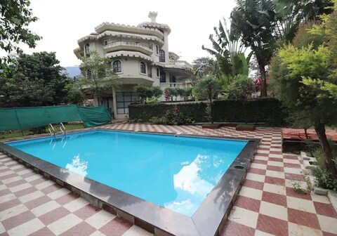 Hilltop Villa | Entire 3 BHK Villa