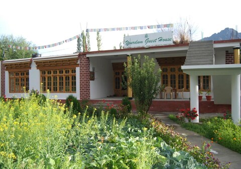 Yourdum Guest House