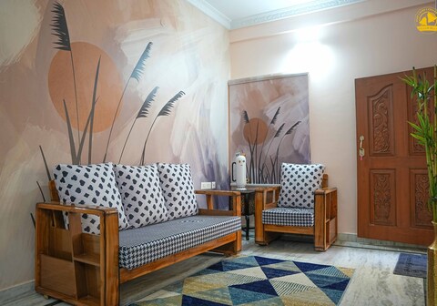 Yellow Bells Serviced Apartments Gachibowli