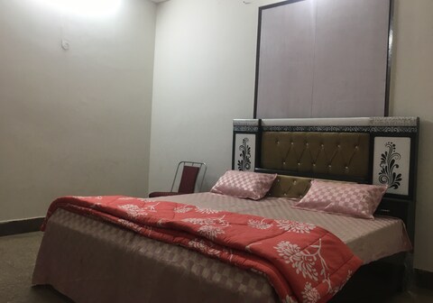 Hotel O Prayag Vimla Banquet Hall
