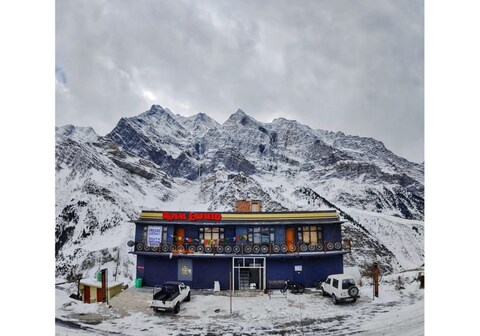 Grease Moto Club - Khangsar, Sissu