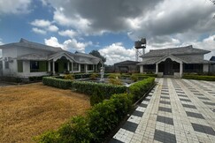 GOLDEN VISTA RESORT Mayapur || An exotic resort, Krishnanagar GOLDEN VISTA RESORT Mayapur || An exotic resort, Krishnanagar