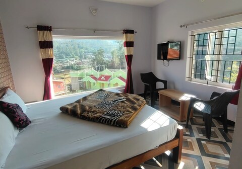 Phoenix Stay Ooty Rooms In a Villa