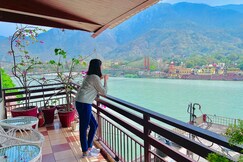 Sanskriti Vedic Retreat, Rishikesh Sanskriti Vedic Retreat, Rishikesh