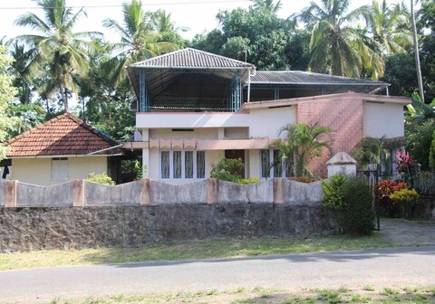 Berge Da Kabani | 3 BHK Homestay