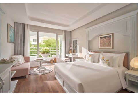 Silverland May Hotel