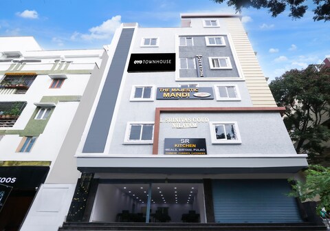 Super Townhouse SR LUXURY ROOMS