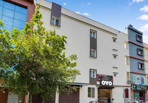 Hotel O SGR Residency