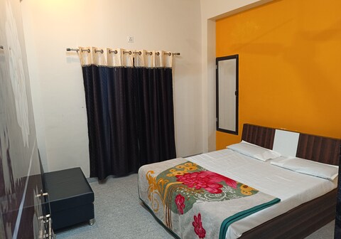 Mahakal hotel and restaurant