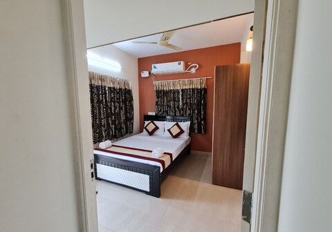 S4 Sruthi Service Apartments