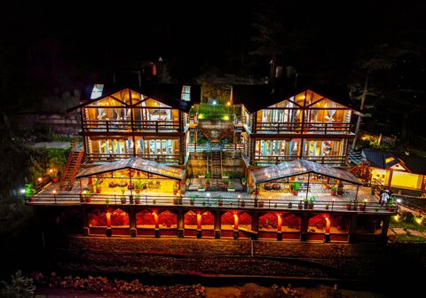 Himalayan Chalets