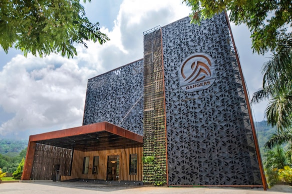 SALIM HASSAN'S KINGS PARK