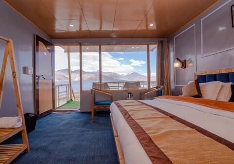Pangong Vista Resort
