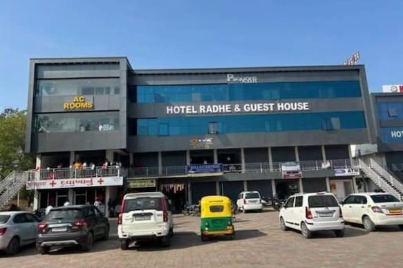 Hotel Radhe