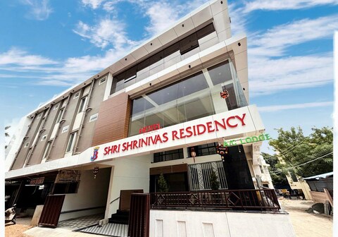 Hotel Shri Shrinivas Residency