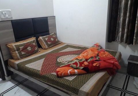 PR PARADISE GUEST HOUSE