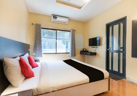 Collection O Santhome Residency Near Marina Beach