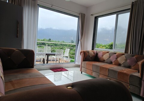 Amazing Views 4 Bhk Villa with Private pool