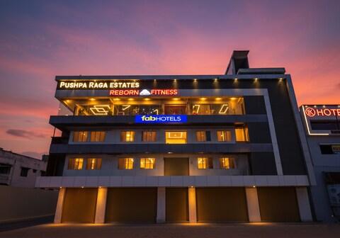 FabHotel Siddarth Prime