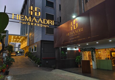 Hotel Hemaadri Grand