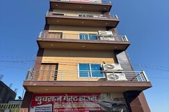 Yuvraj Guest House, Jaipur Yuvraj Guest House, Jaipur