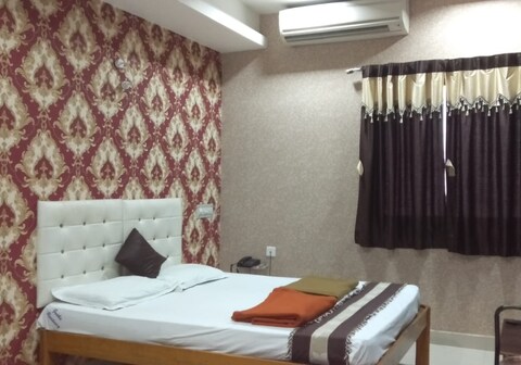 i-ROOMZ Geetha Residency