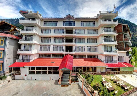 Hotel Monarch Residency