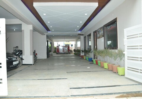 Elegant Rooms in Madhapur