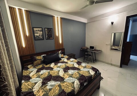 THE UPPER CREST (homestay)
