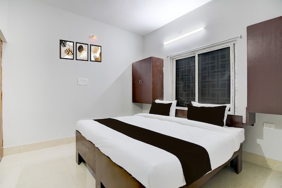 Hotel O Ayesha Palace