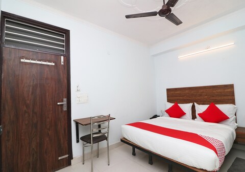 Super Hotel O Sathguru Residency Near New Ashok Nagar Metro Station