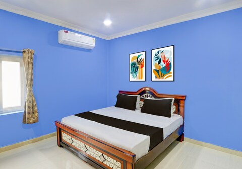 Hotel O Classic luxury Rooms