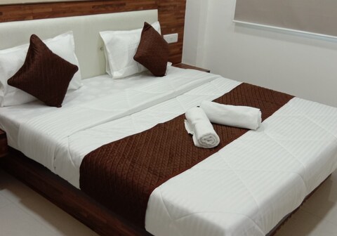 Hotel Ashish Ahemdabad